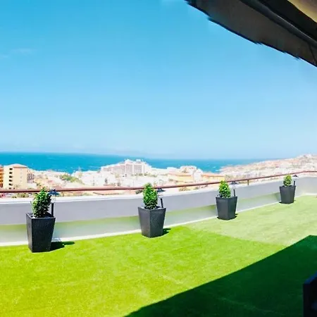 With Panoramic Ocean View And Pool Apartamento